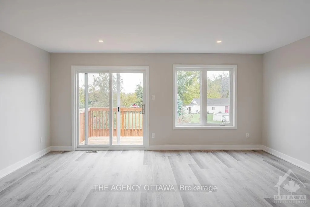 Photo 11 of 105 Dowdall Circle, Carleton Place — HOMEH
