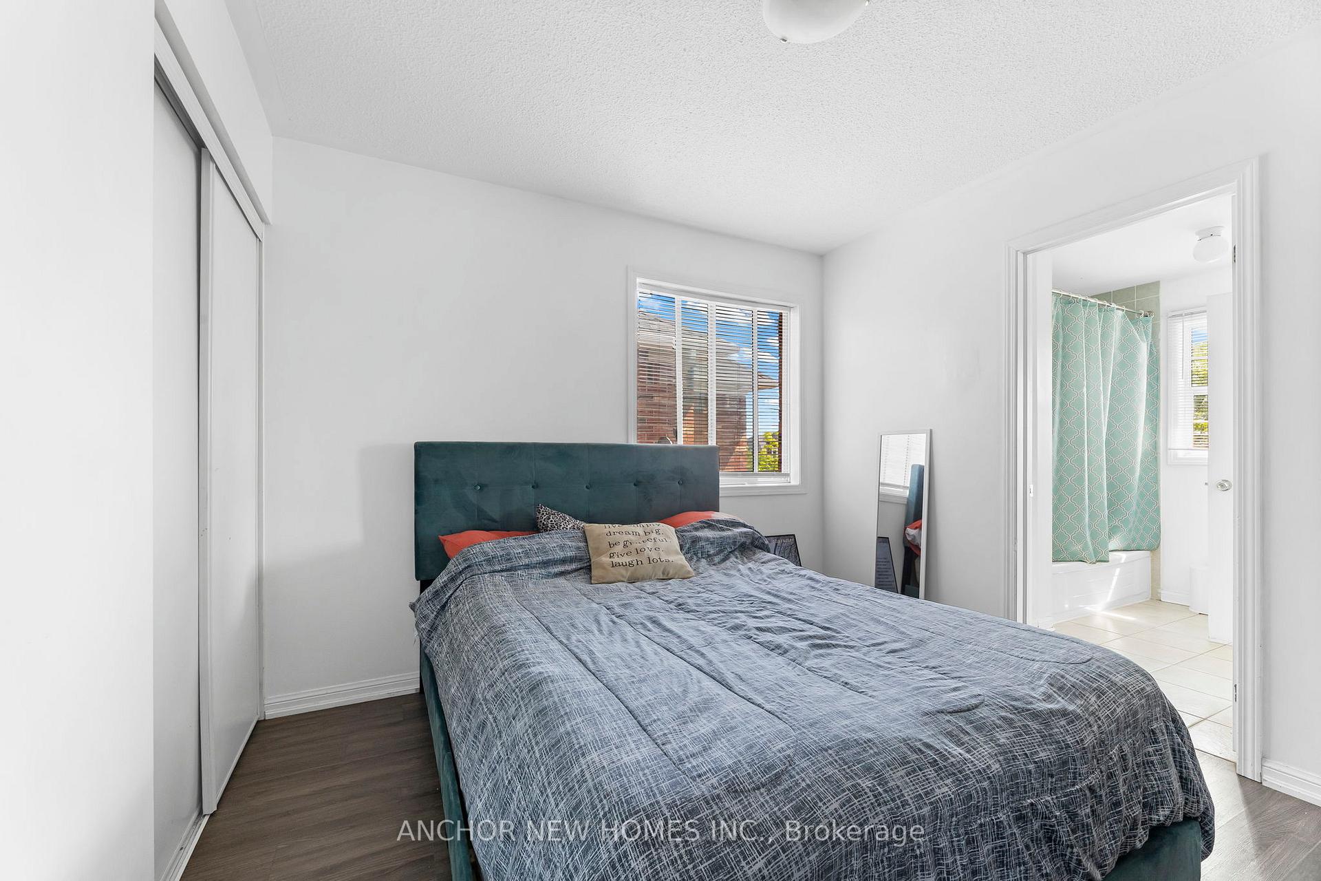 Photo 21 of 29 Levida Street, Brampton, Vales of Castlemore — HOMEH