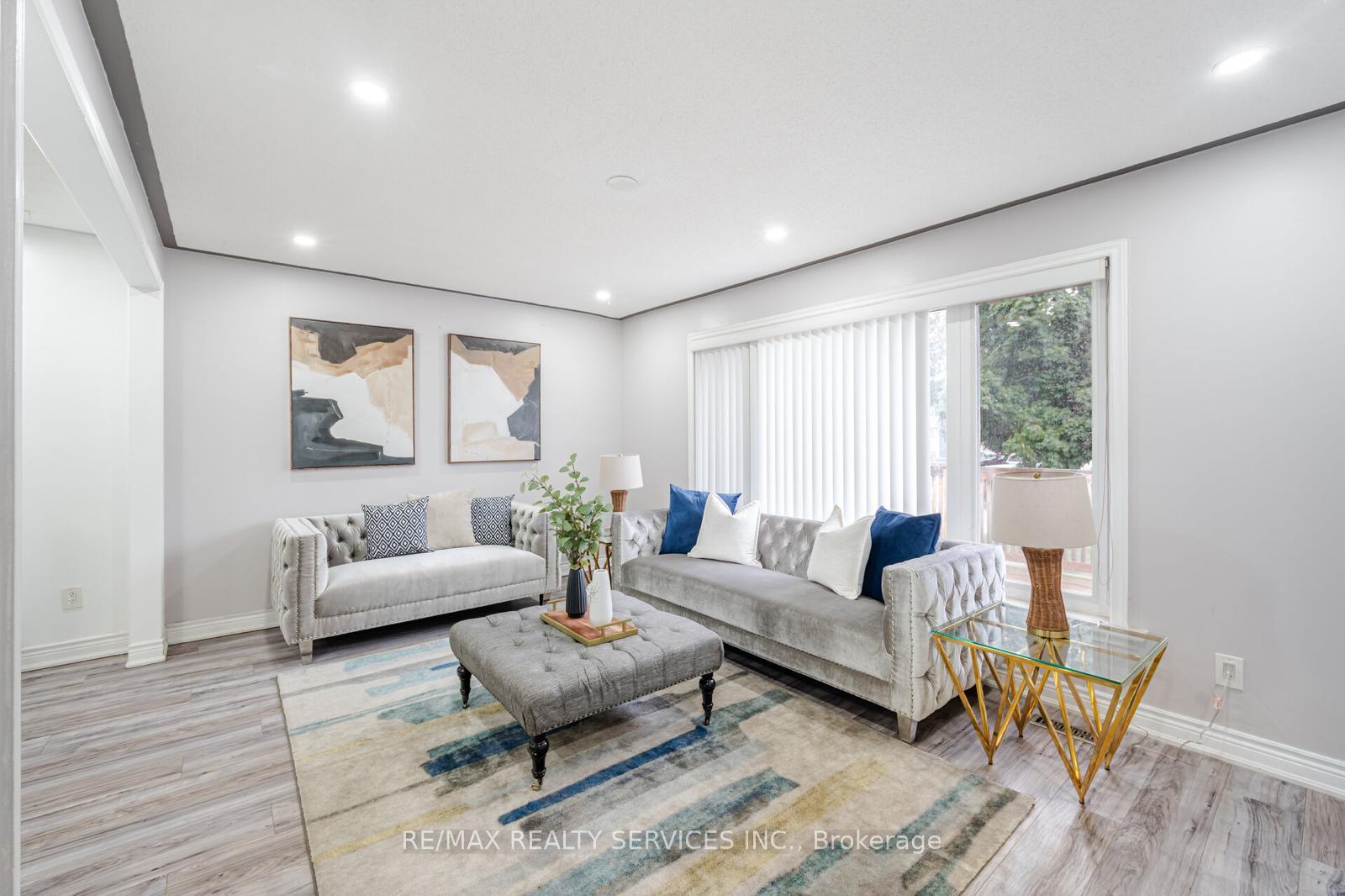 Photo 4 of 17 Garside Crescent, Brampton, Northgate — HOMEH