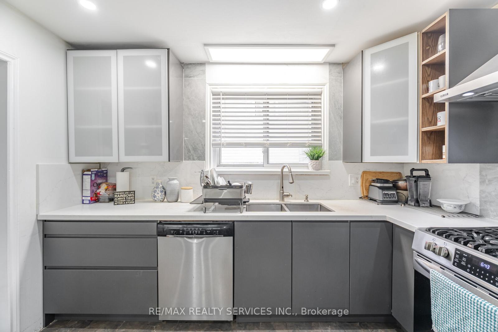 Photo 10 of 17 Garside Crescent, Brampton, Northgate — HOMEH