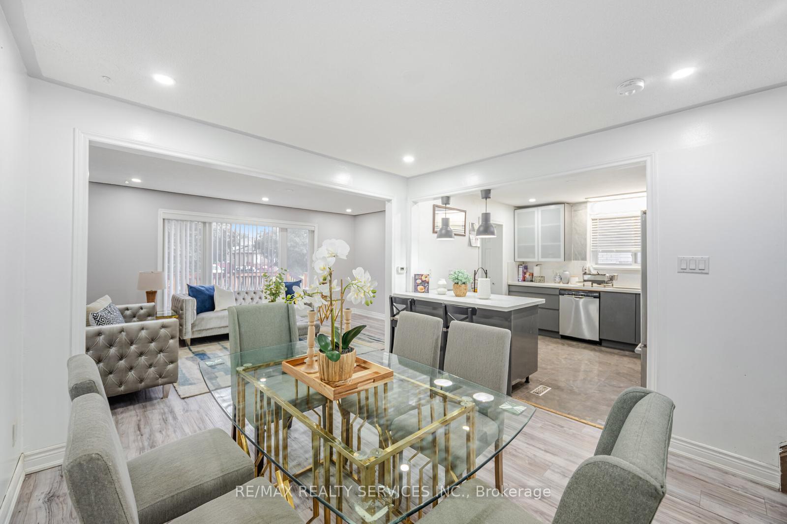 Photo 13 of 17 Garside Crescent, Brampton, Northgate — HOMEH