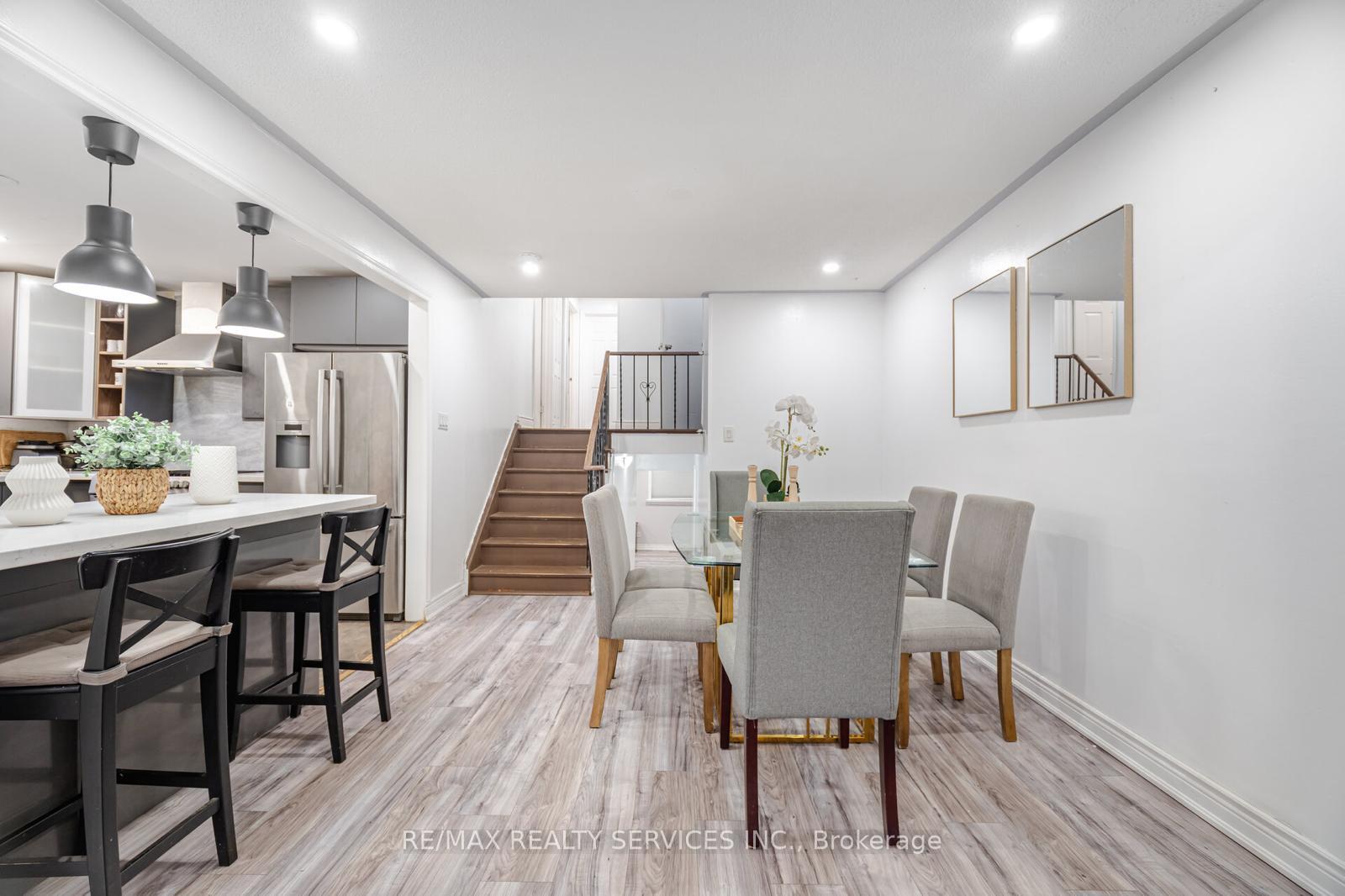 Photo 14 of 17 Garside Crescent, Brampton, Northgate — HOMEH