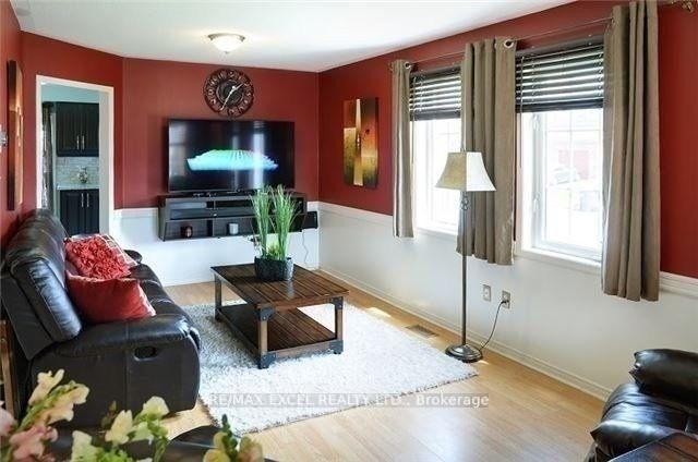 Photo 3 of Unit Bdrm 2, 95 Bunchberry Way, Brampton, Sandringham-Wellington — HOMEH