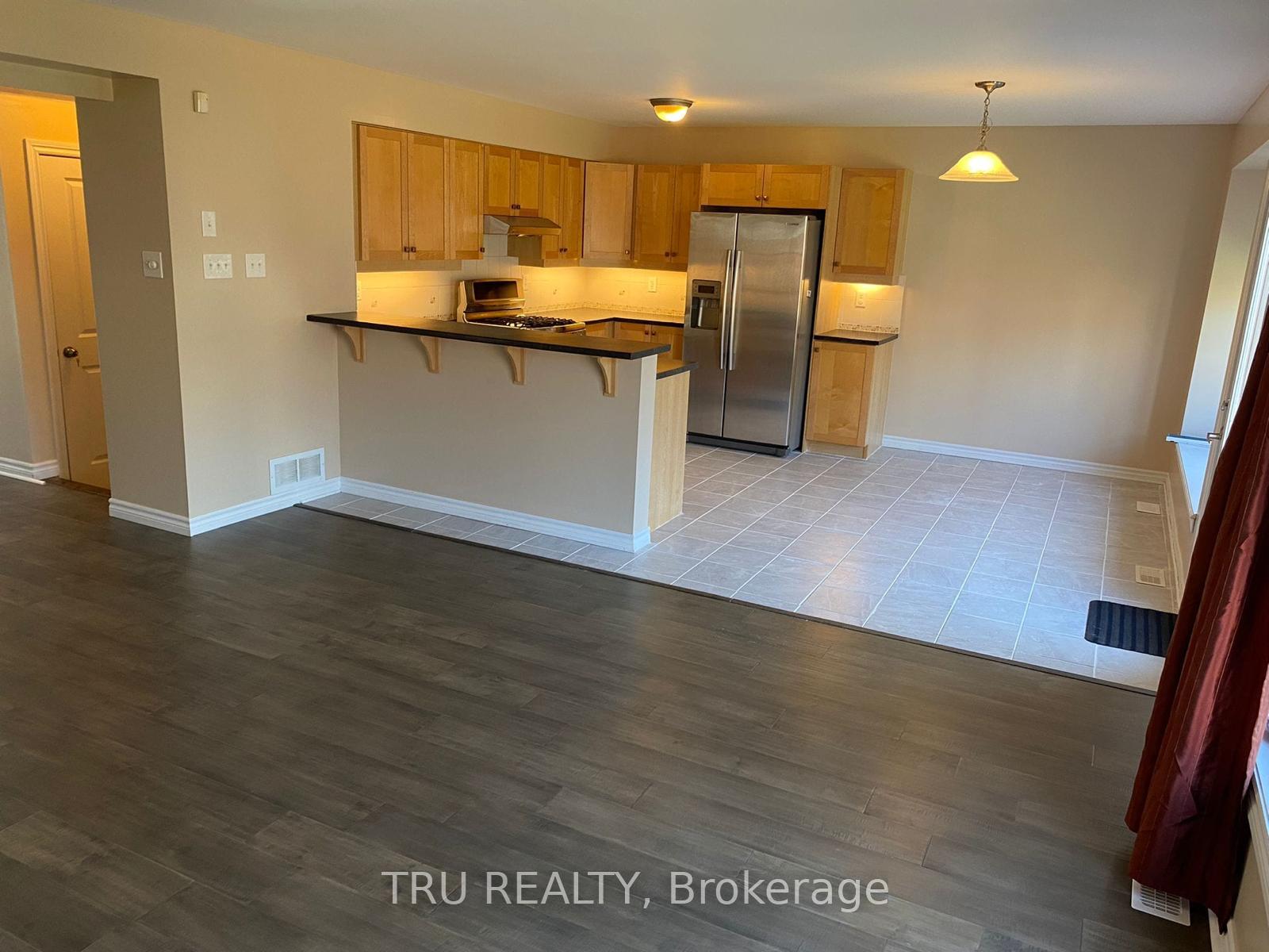 Photo 2 of 3225 River Rock Avenue, Ottawa, Barrhaven - Half Moon Bay — HOMEH