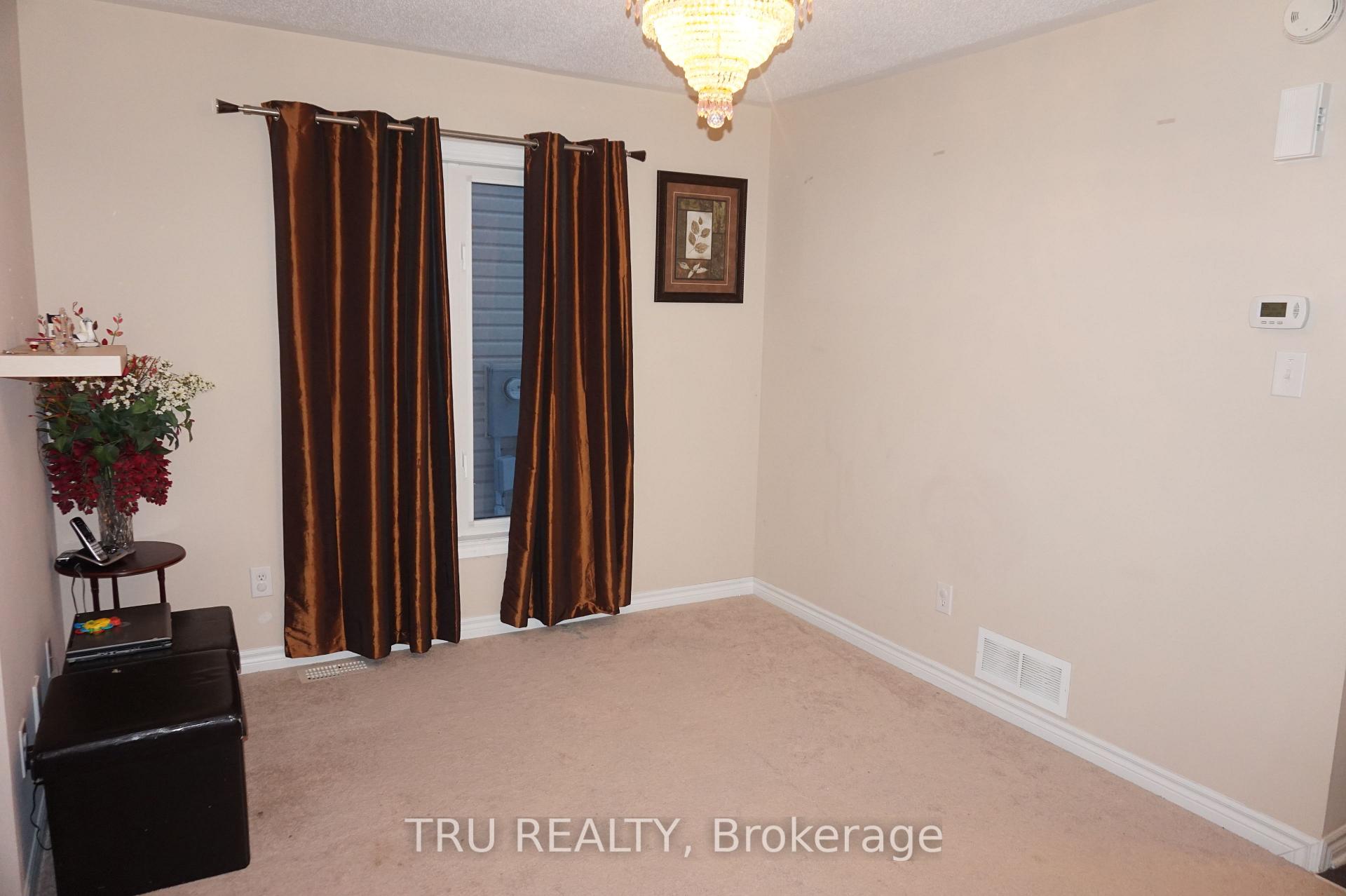 Photo 6 of 3225 River Rock Avenue, Ottawa, Barrhaven - Half Moon Bay — HOMEH
