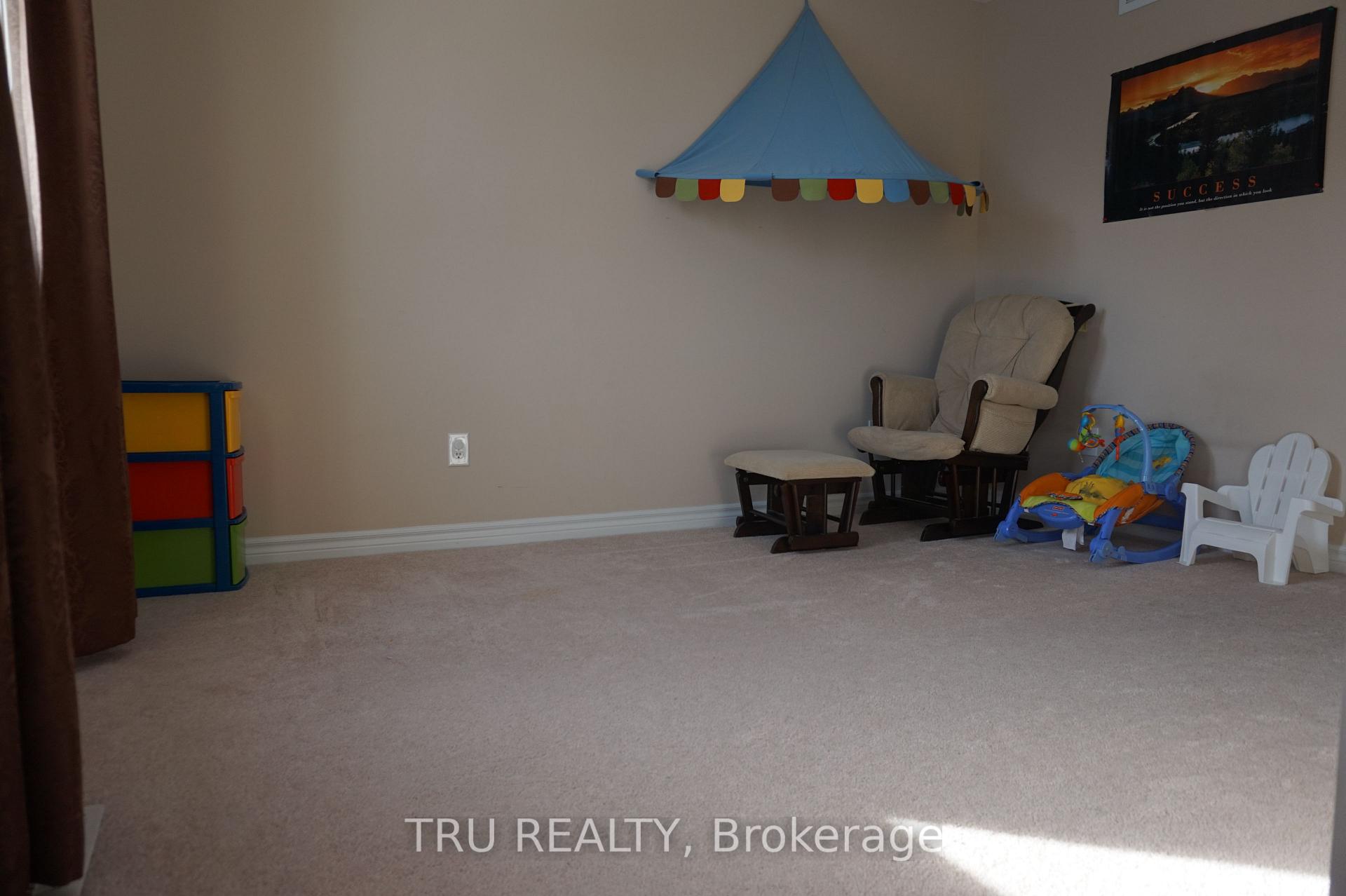 Photo 10 of 3225 River Rock Avenue, Ottawa, Barrhaven - Half Moon Bay — HOMEH