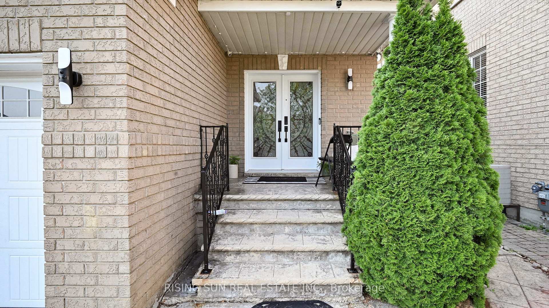 Photo 13 of 15 Mario Street, Brampton, Bram East — HOMEH