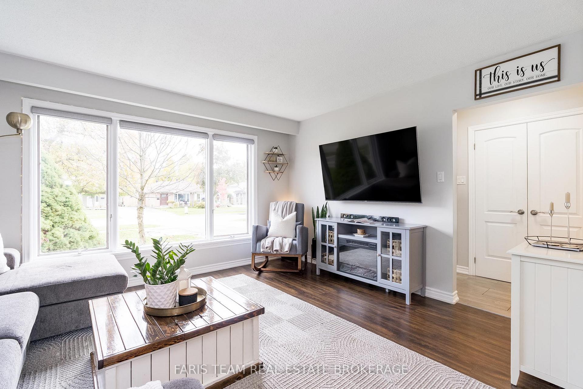 Photo 17 of 32 Burbank Place, Barrie, Wellington — HOMEH