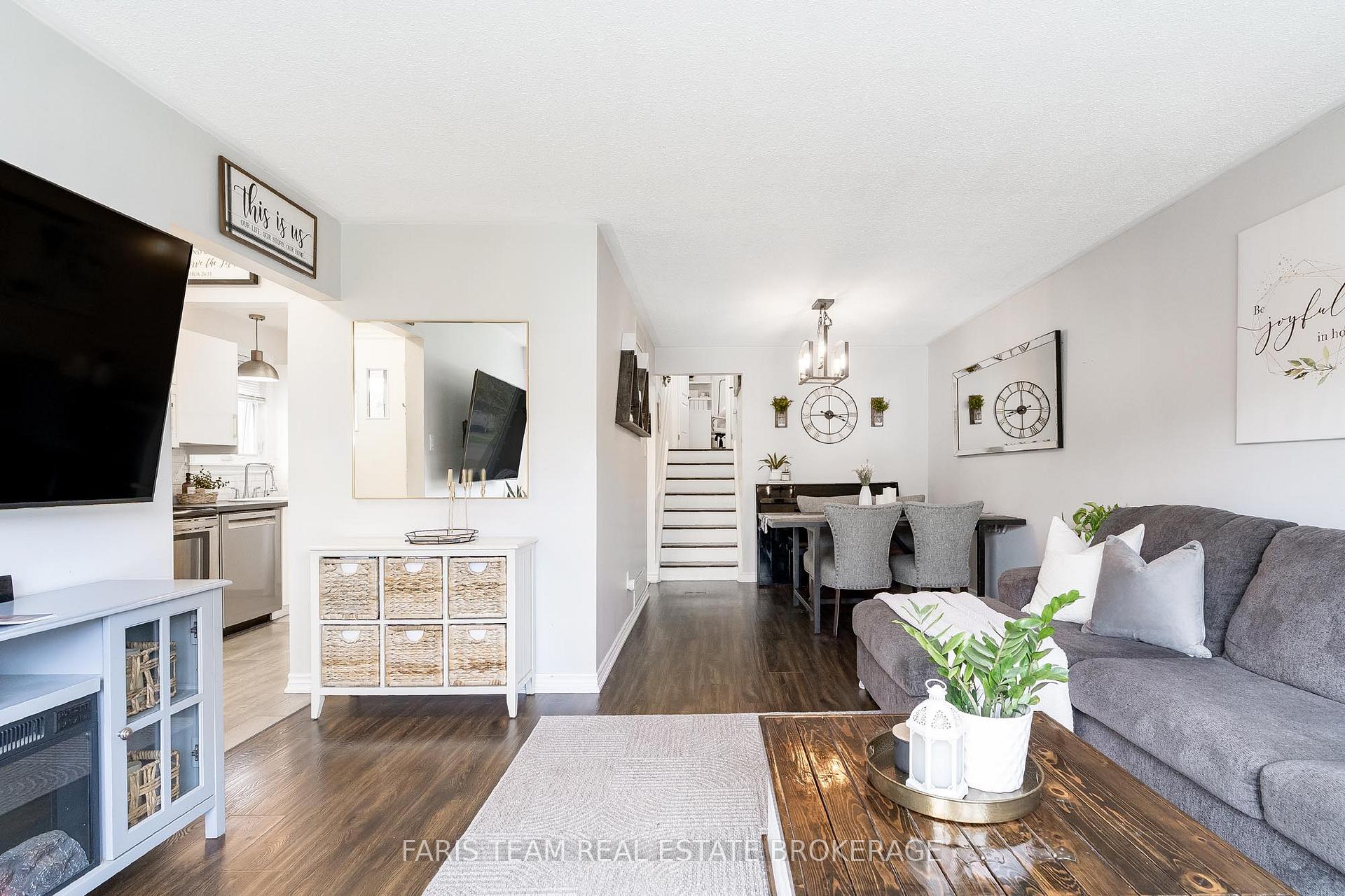 Photo 16 of 32 Burbank Place, Barrie, Wellington — HOMEH