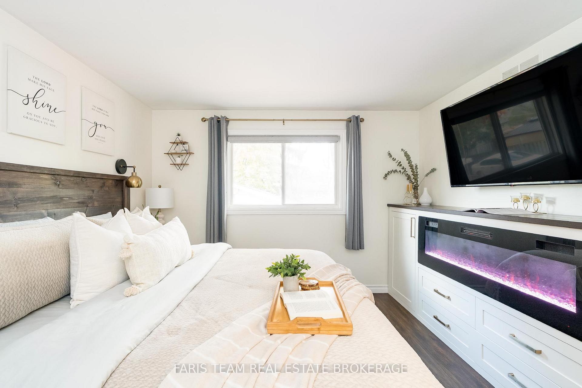 Photo 20 of 32 Burbank Place, Barrie, Wellington — HOMEH