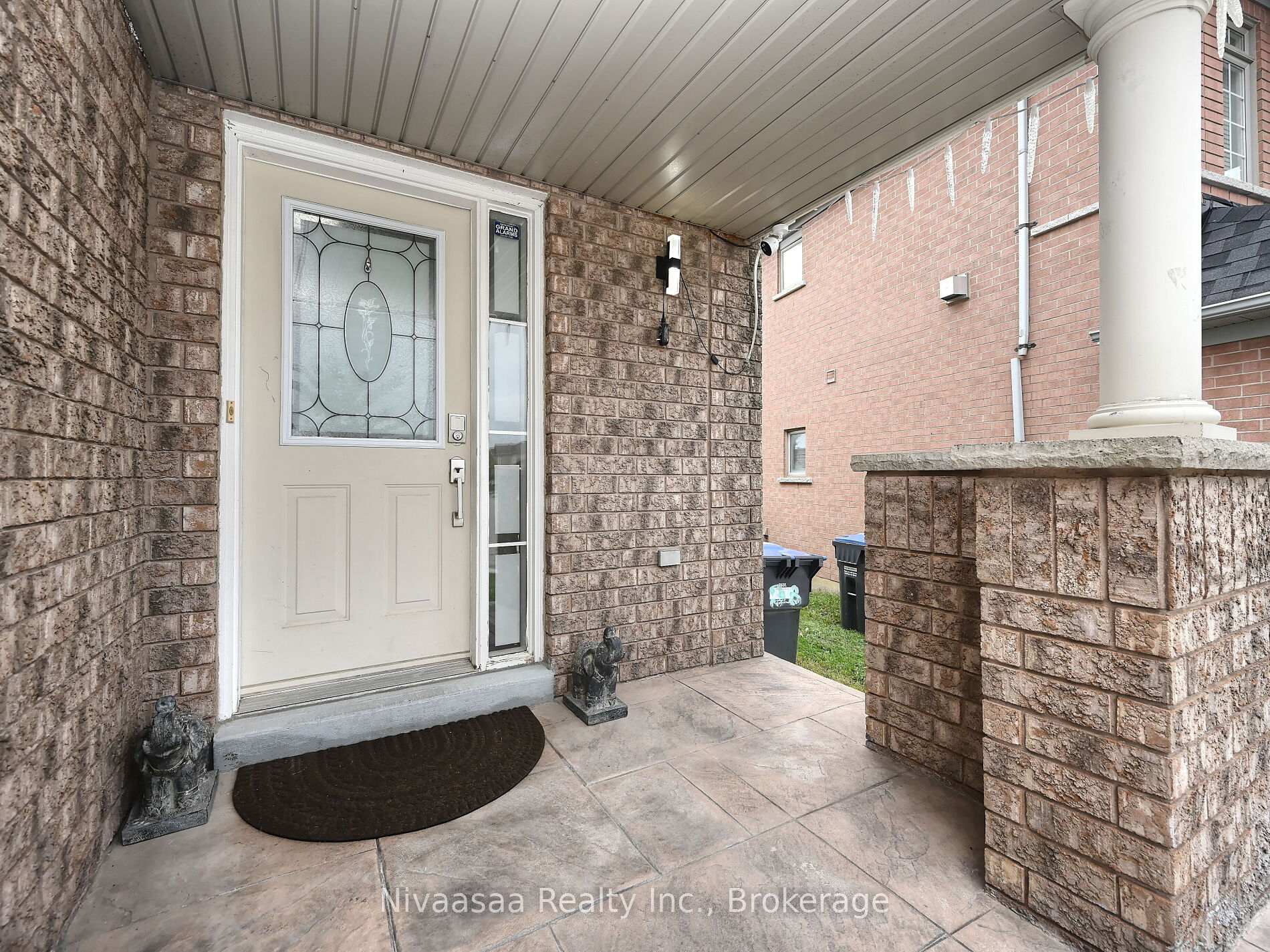 Photo 2 of 38 Amethyst Circle, Brampton, Bram East — HOMEH