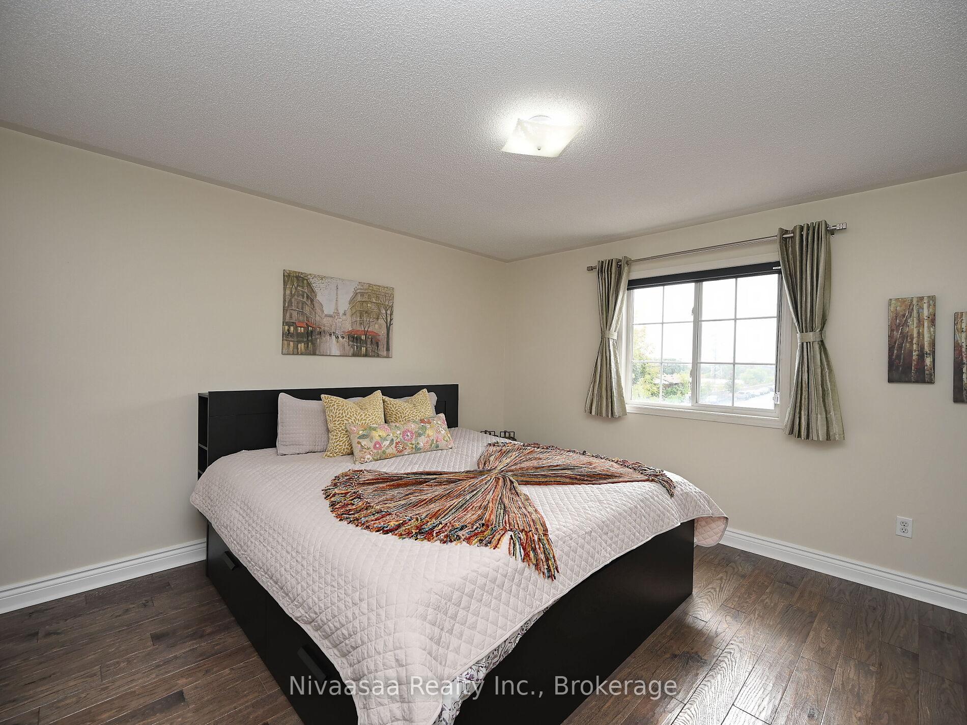Photo 18 of 38 Amethyst Circle, Brampton, Bram East — HOMEH