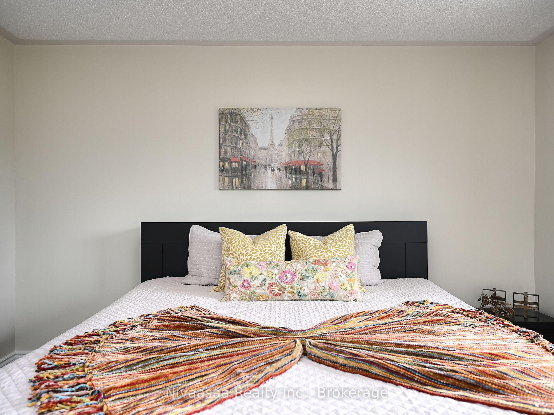 Photo 19 of 38 Amethyst Circle, Brampton, Bram East — HOMEH