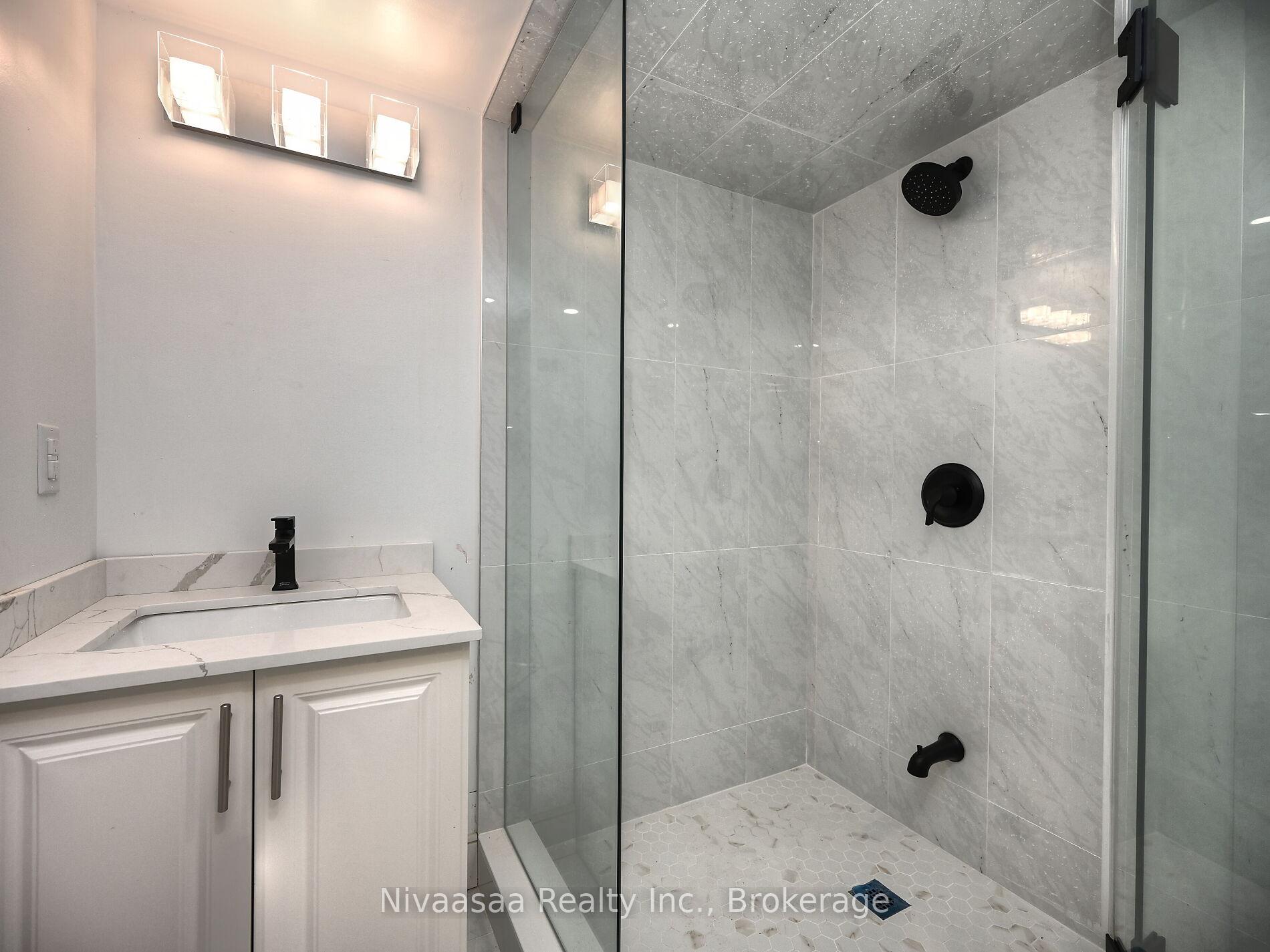 Photo 34 of 38 Amethyst Circle, Brampton, Bram East — HOMEH