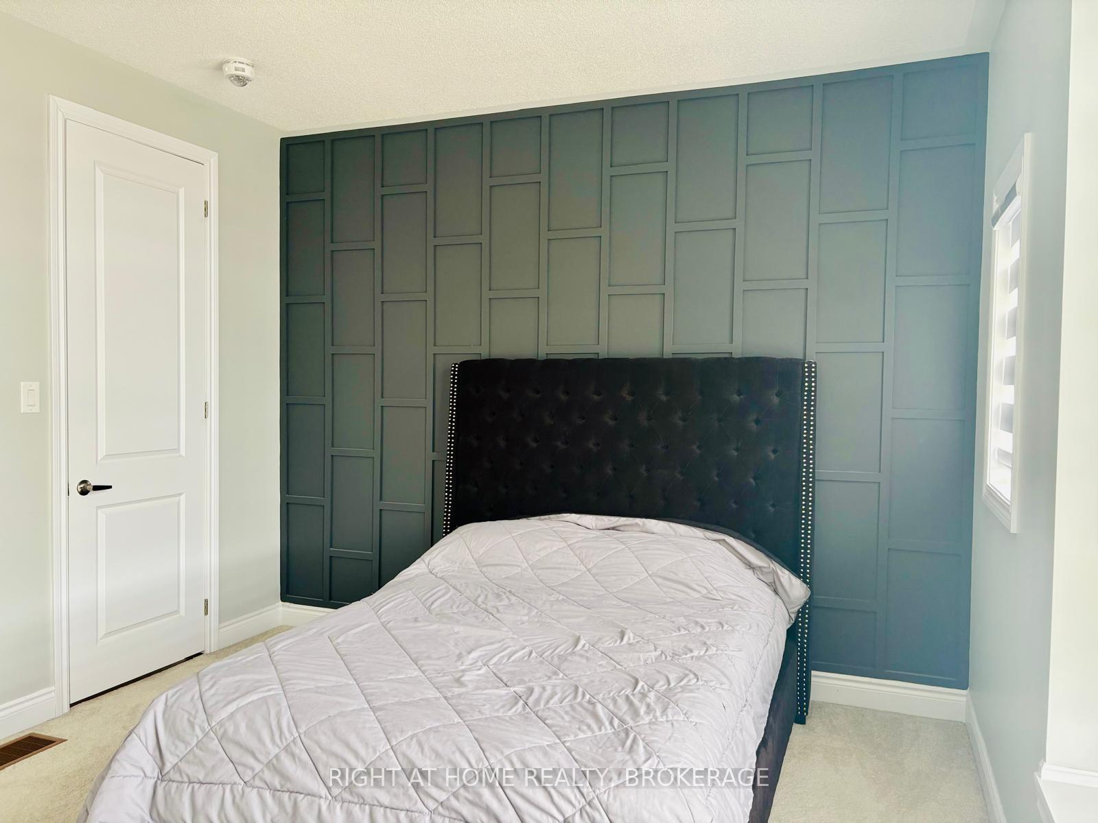 Photo 9 of 24 Point Reyes Terrace, Brampton, Bram West — HOMEH