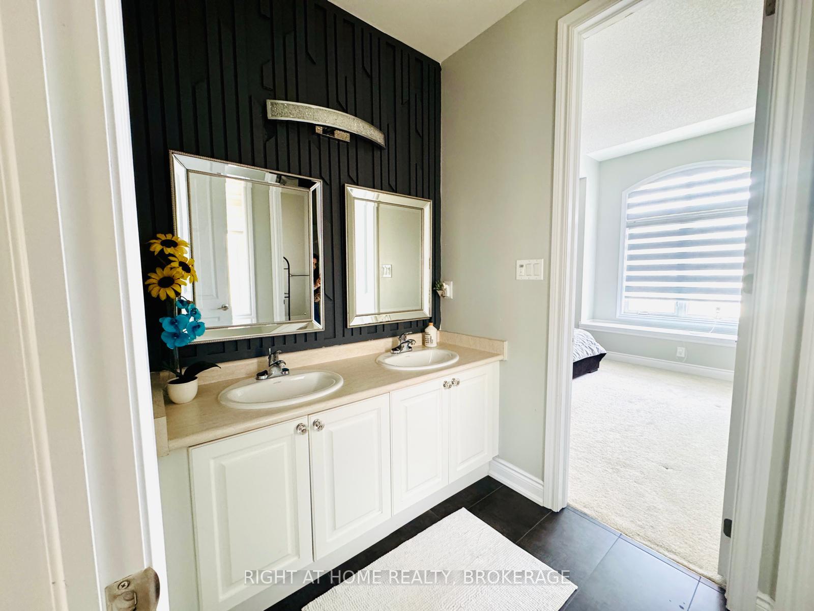 Photo 31 of 24 Point Reyes Terrace, Brampton, Bram West — HOMEH