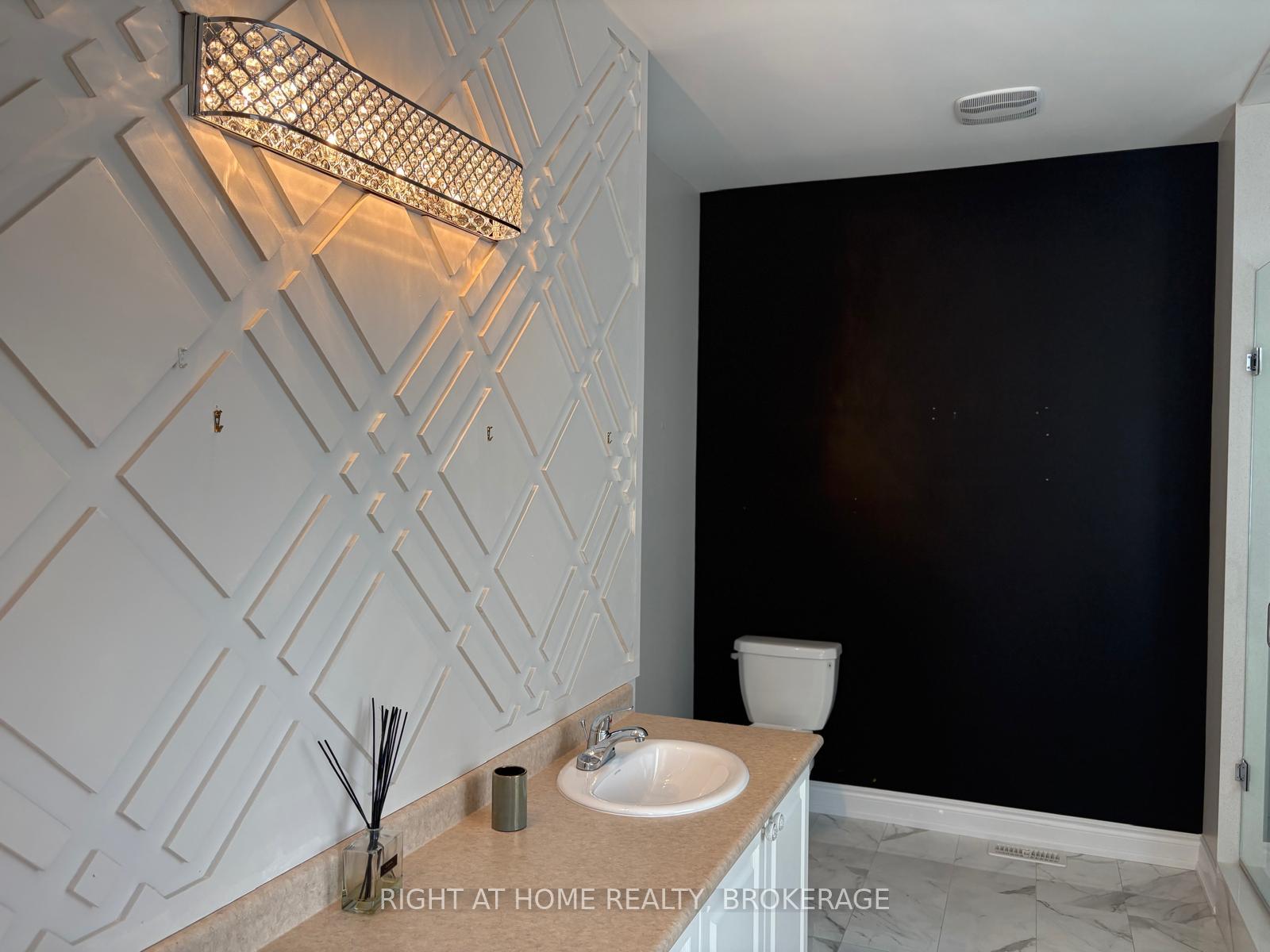 Photo 26 of 24 Point Reyes Terrace, Brampton, Bram West — HOMEH