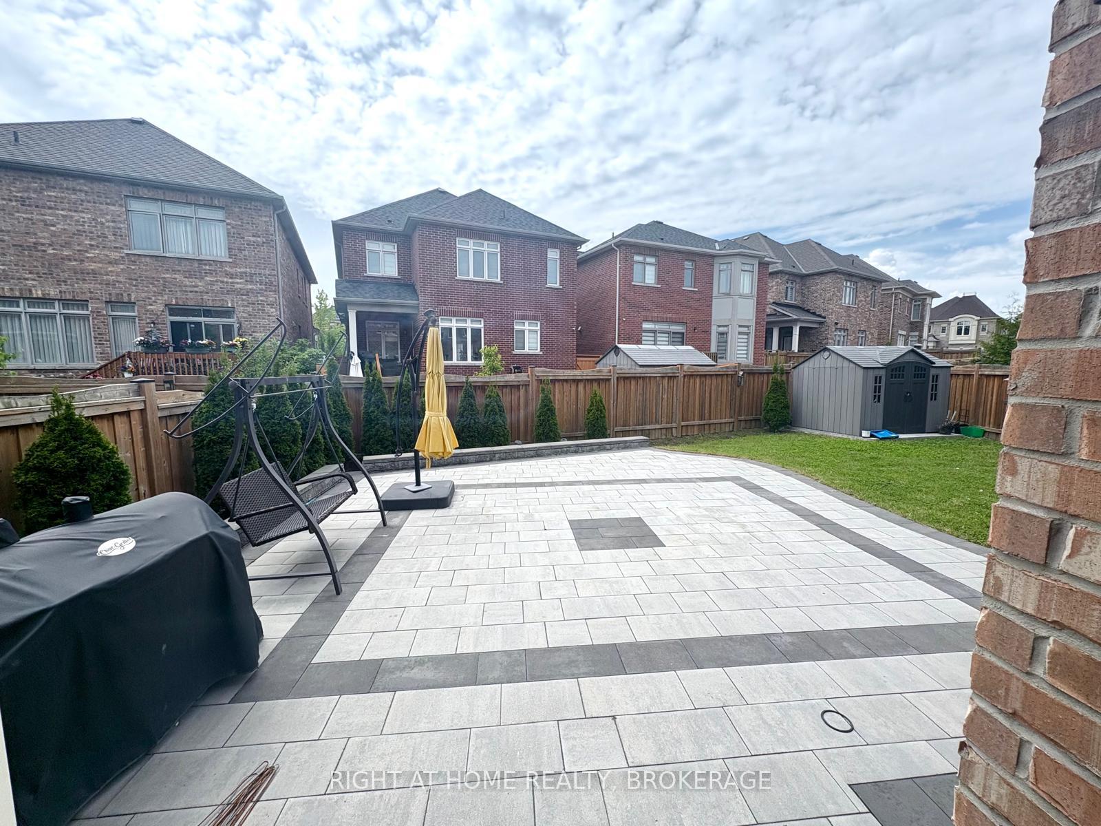 Photo 28 of 24 Point Reyes Terrace, Brampton, Bram West — HOMEH