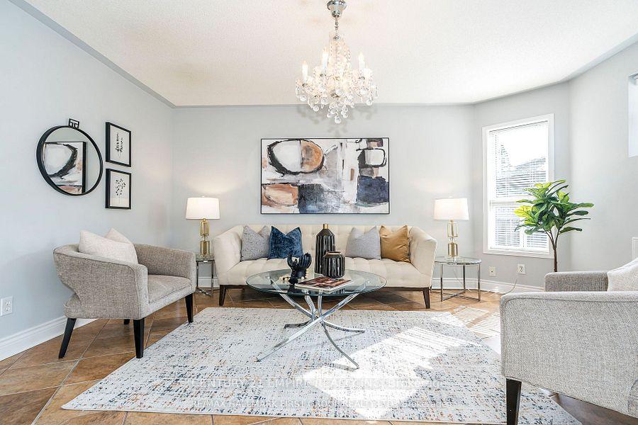 Photo 8 of 17 Perfitt Crescent, Ajax, Central — HOMEH