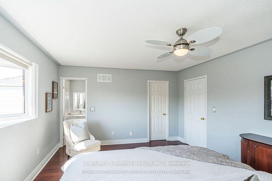 Photo 12 of 17 Perfitt Crescent, Ajax, Central — HOMEH