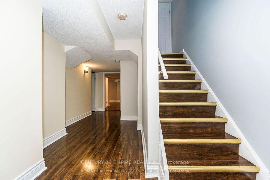 Photo 19 of 17 Perfitt Crescent, Ajax, Central — HOMEH