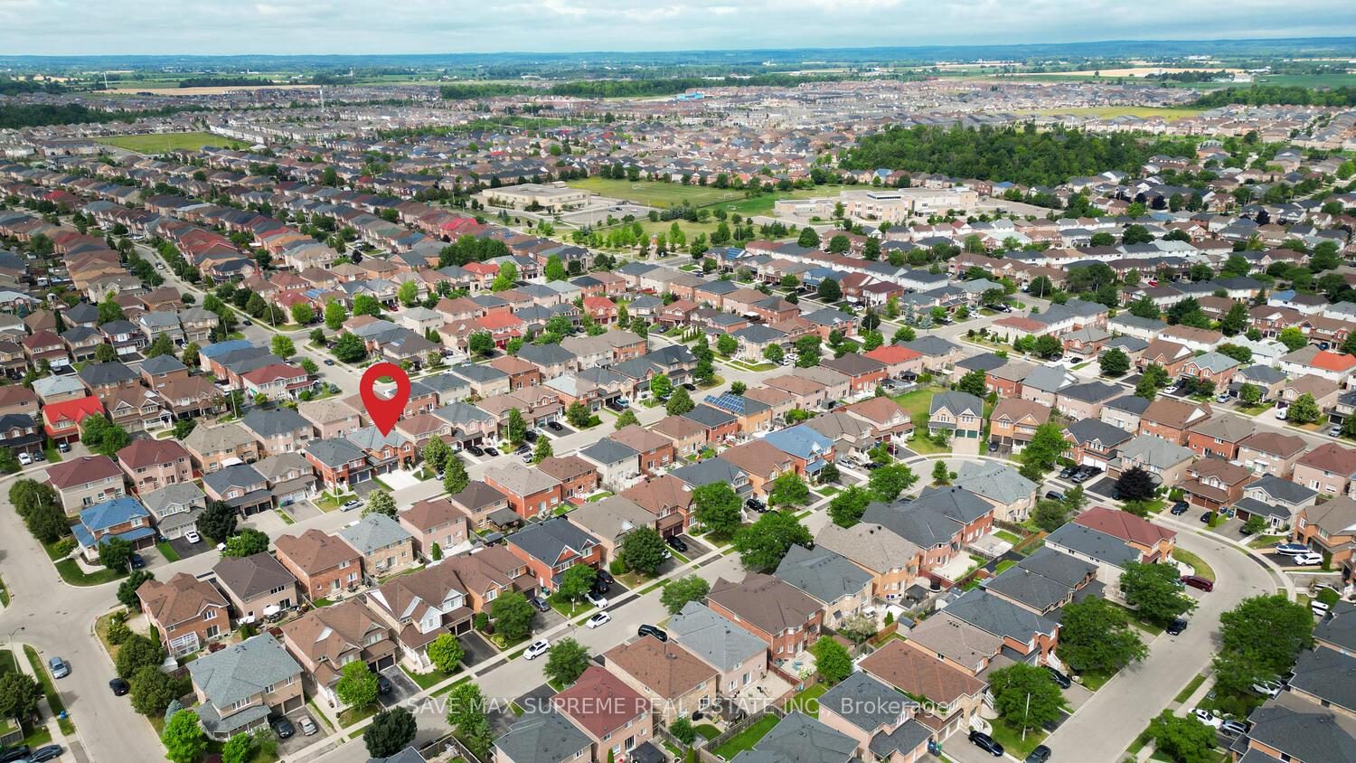 Photo 4 of 24 Silver Egret Road, Brampton, Fletcher's Meadow — HOMEH