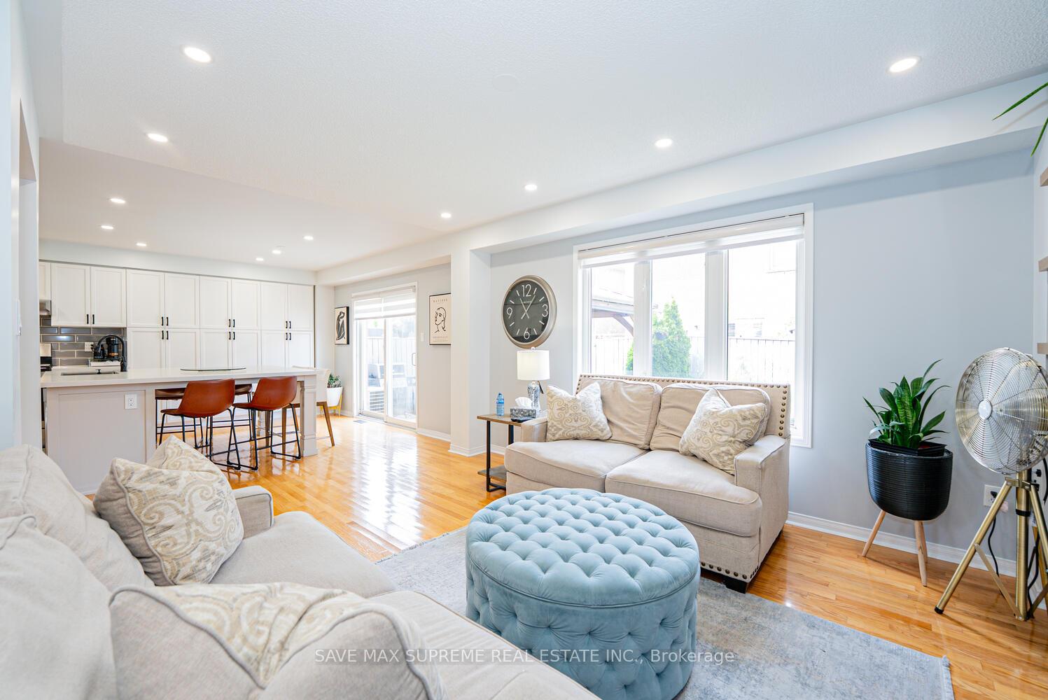 Photo 13 of 24 Silver Egret Road, Brampton, Fletcher's Meadow — HOMEH
