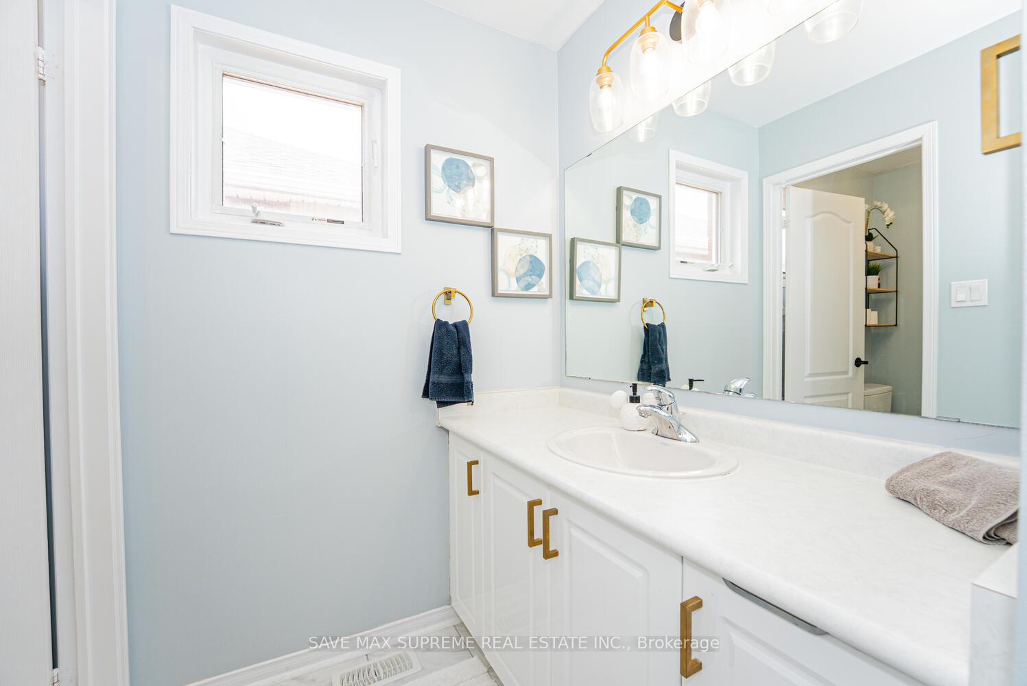 Photo 43 of 24 Silver Egret Road, Brampton, Fletcher's Meadow — HOMEH
