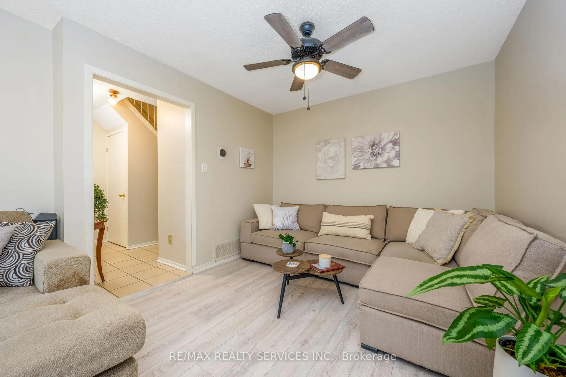 Photo 16 of 79 Royal Salisbury Way, Brampton, Madoc — HOMEH