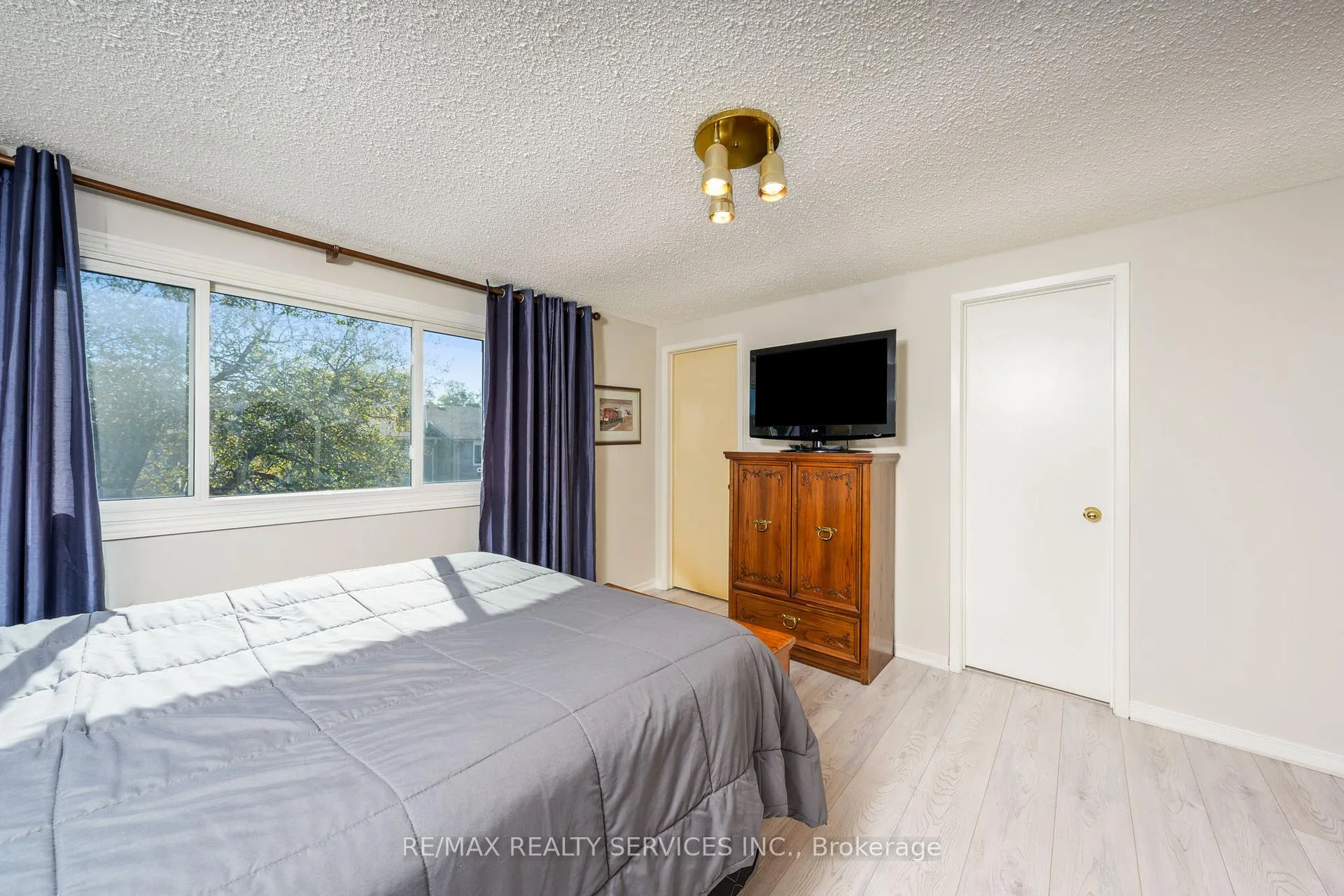 Photo 31 of 79 Royal Salisbury Way, Brampton, Madoc — HOMEH