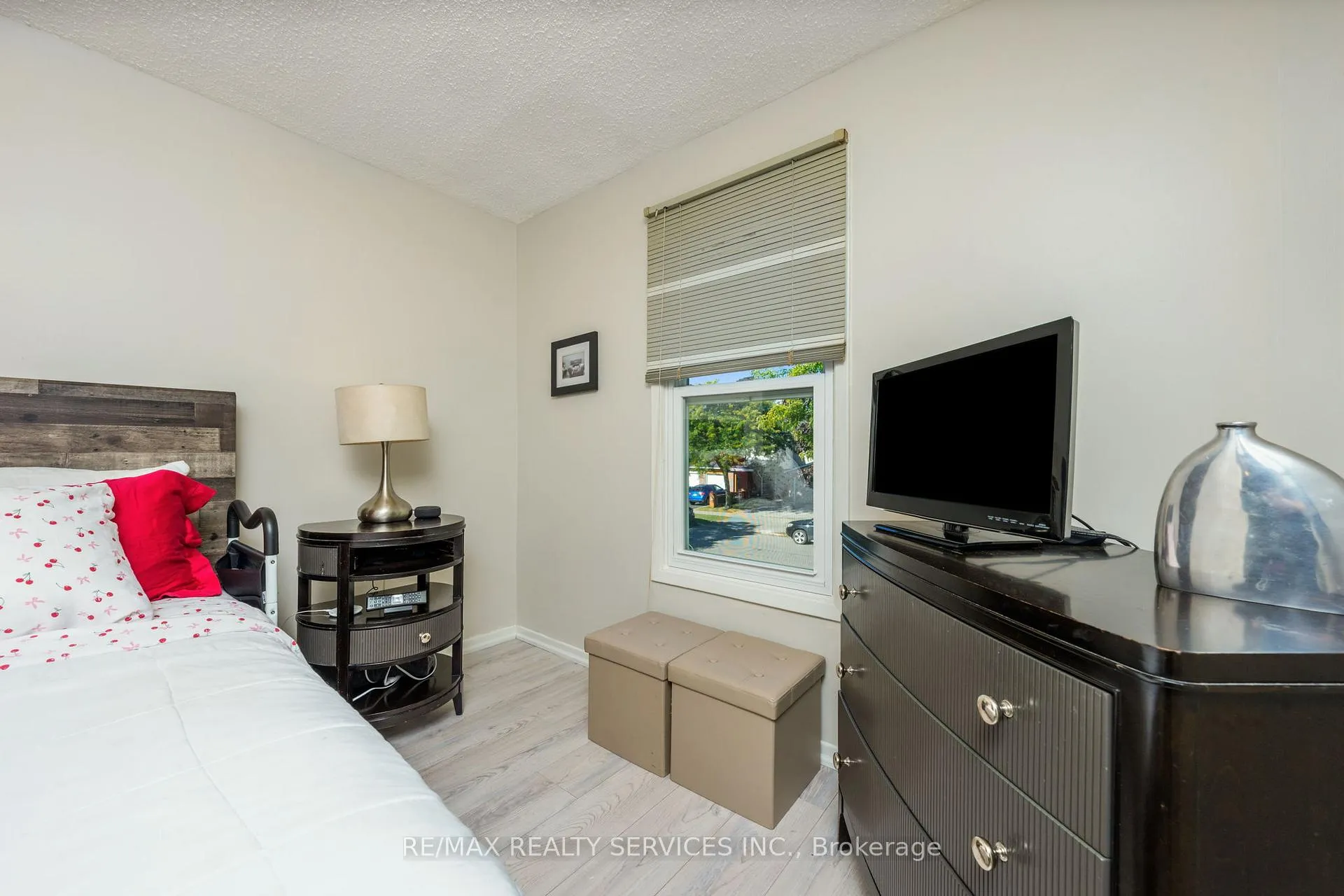 Photo 37 of 79 Royal Salisbury Way, Brampton, Madoc — HOMEH