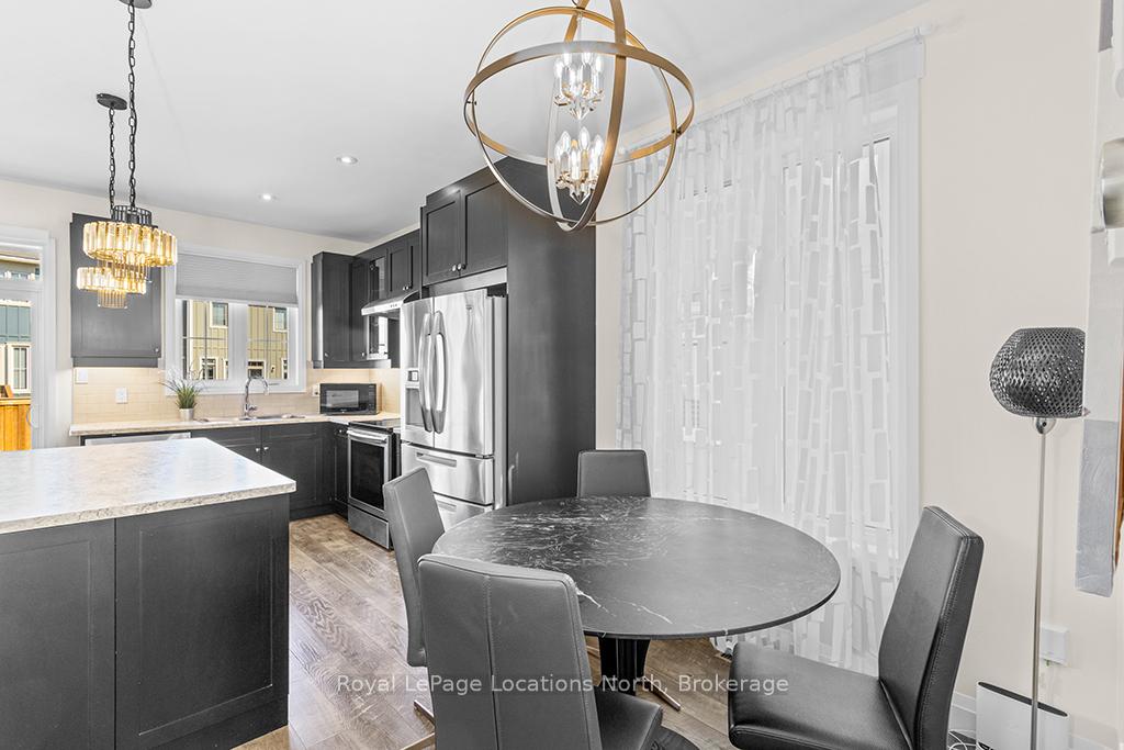 Photo 9 of 147 Yellow Birch Crescent, Blue Mountains — HOMEH