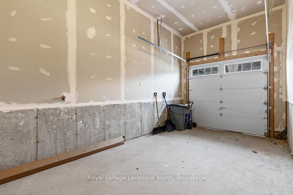 Photo 45 of 147 Yellow Birch Crescent, Blue Mountains — HOMEH