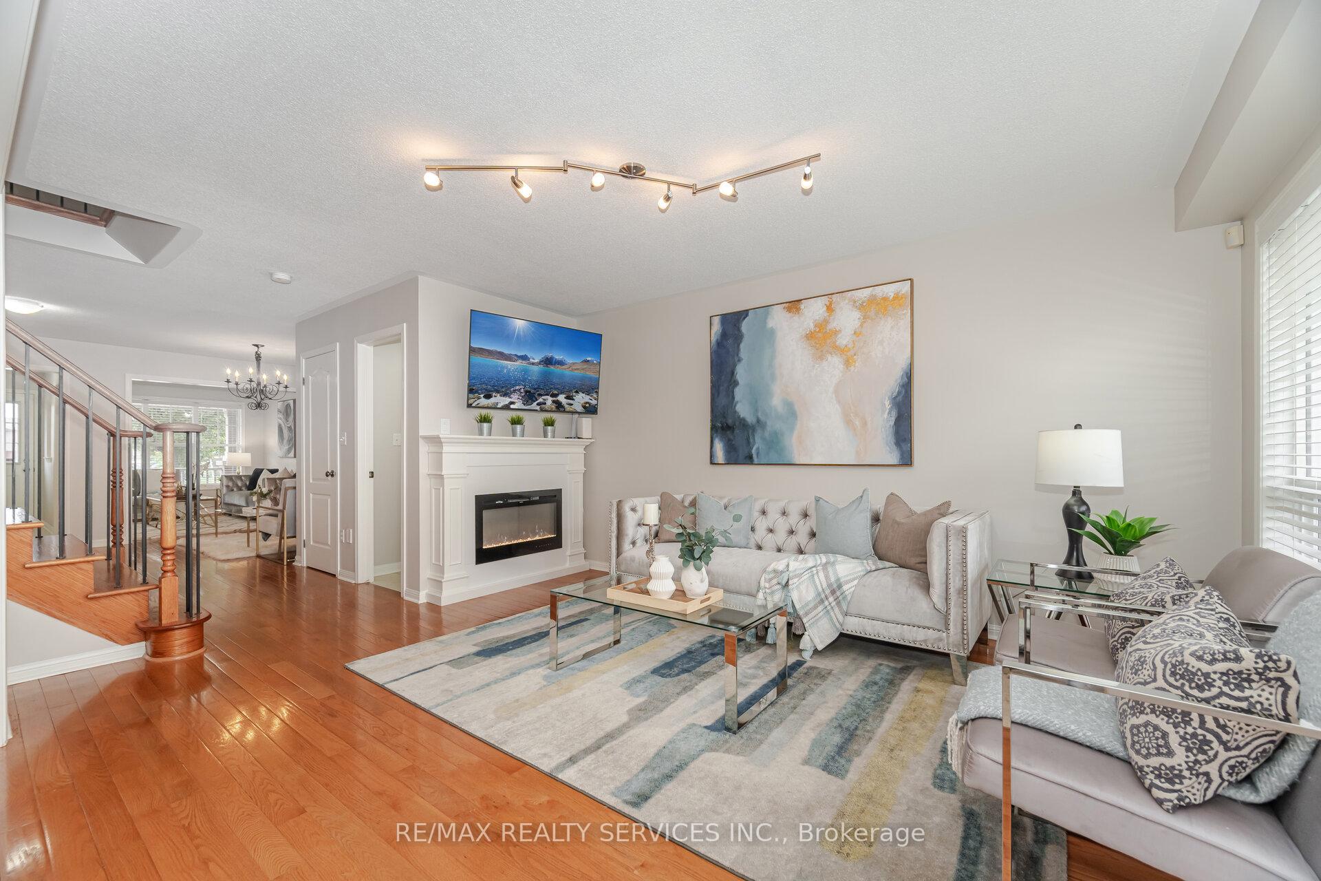 Photo 3 of 31 Georgian Road, Brampton, Credit Valley — HOMEH