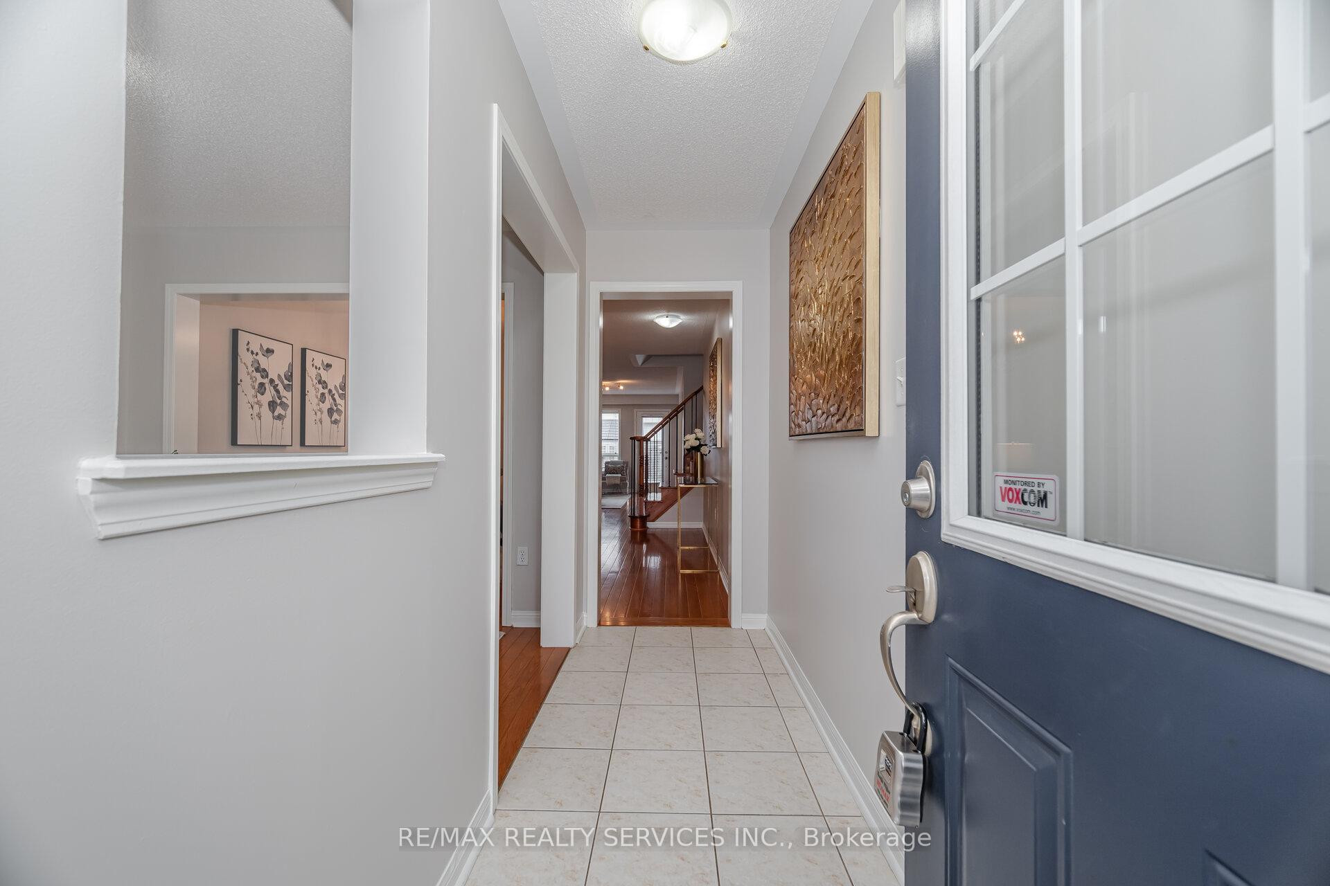 Photo 7 of 31 Georgian Road, Brampton, Credit Valley — HOMEH