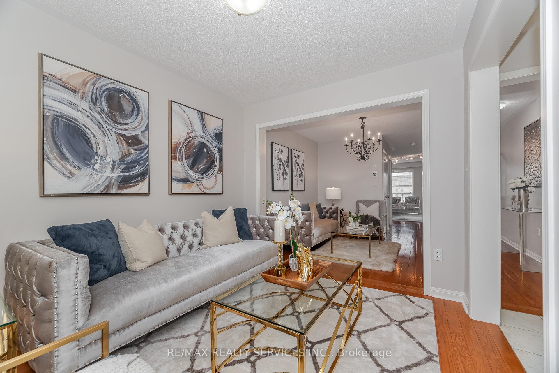 Photo 9 of 31 Georgian Road, Brampton, Credit Valley — HOMEH