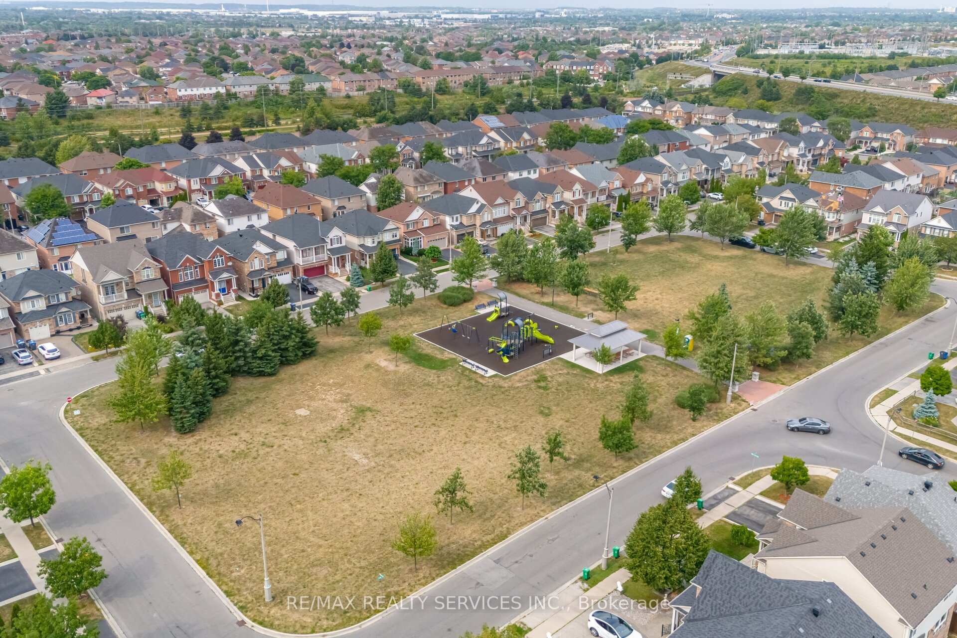 Photo 49 of 31 Georgian Road, Brampton, Credit Valley — HOMEH