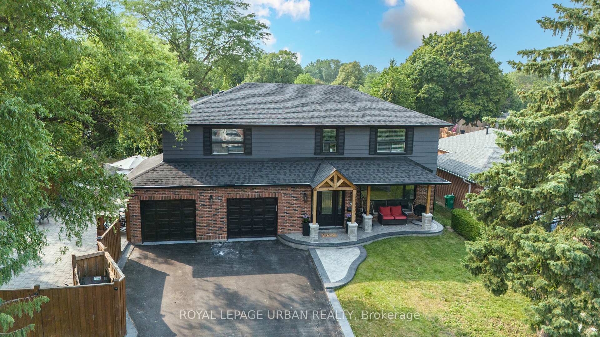 Front of 4 Deerfield Crescent