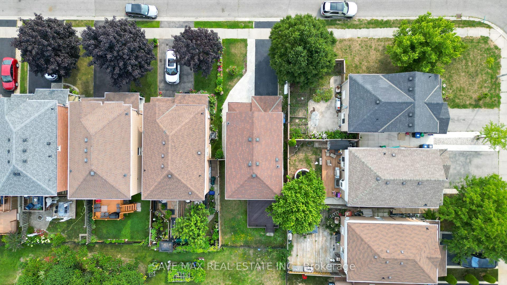 Photo 39 of 33 Heathwood Drive, Brampton, Fletcher's Meadow — HOMEH
