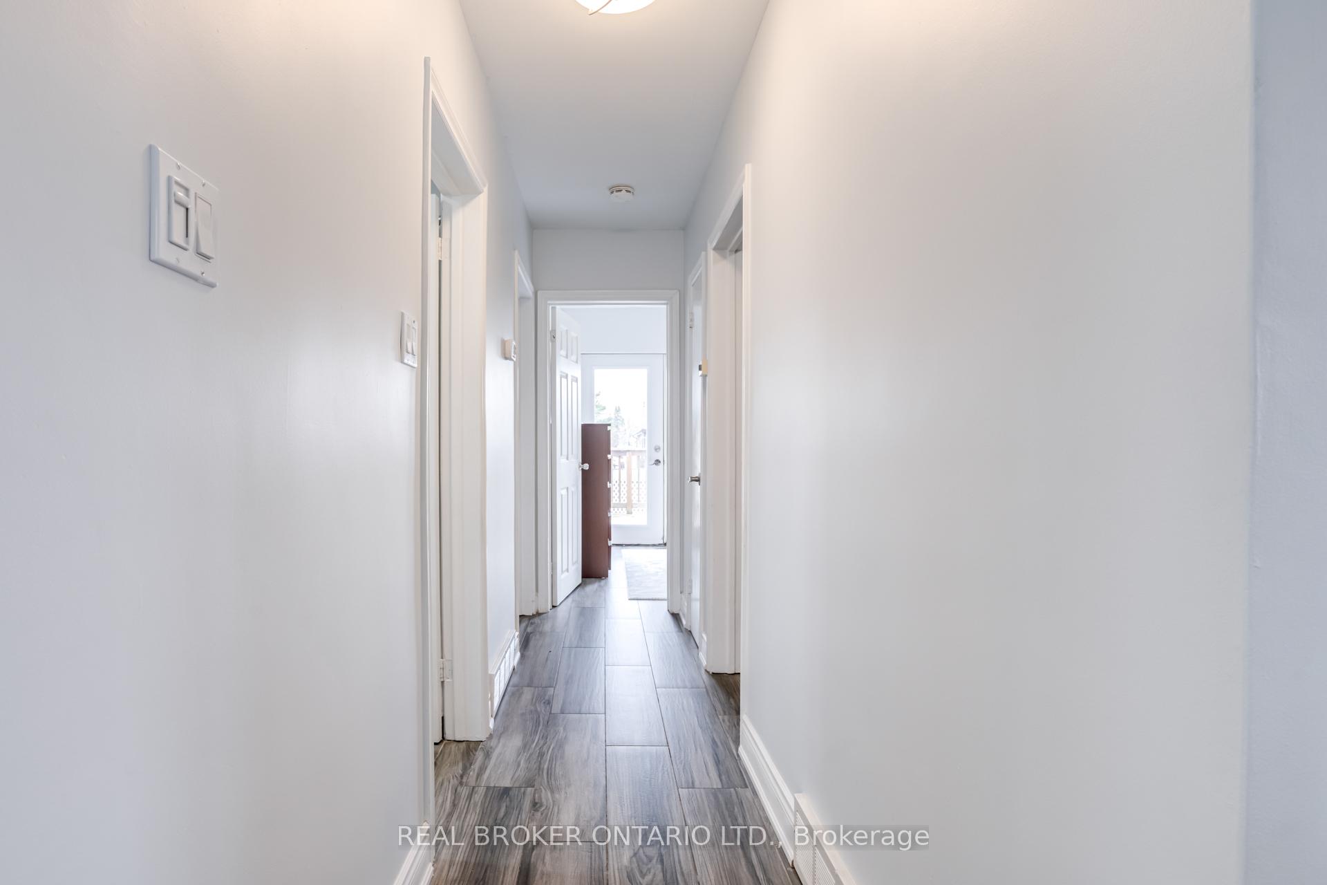 Photo 15 of 50 Epsom Downs Drive, Brampton, Southgate — HOMEH