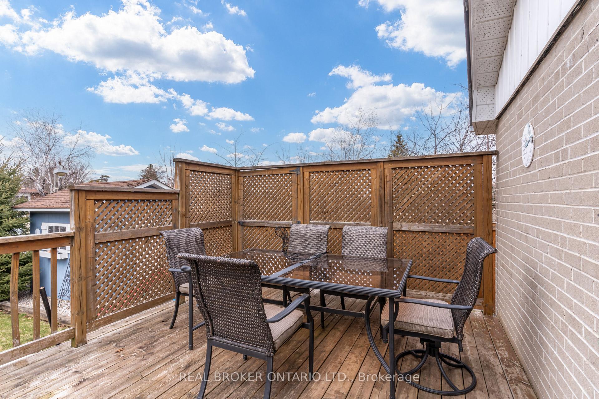 Photo 24 of 50 Epsom Downs Drive, Brampton, Southgate — HOMEH