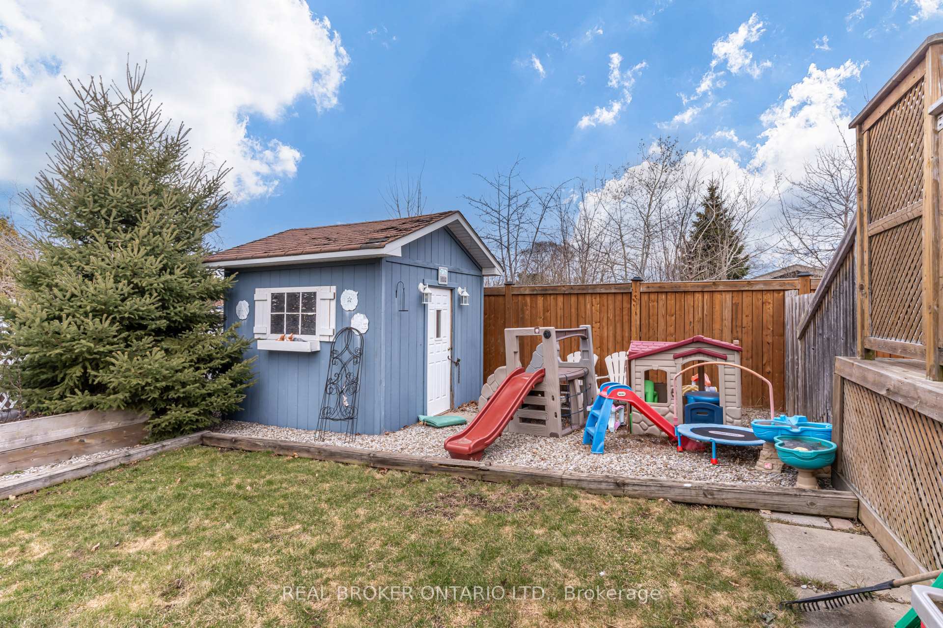 Photo 9 of 50 Epsom Downs Drive, Brampton, Southgate — HOMEH