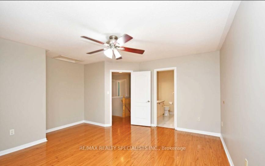 Photo 2 of Unit MAIN & 2ND FLOOR, 8 Leagate Street, Brampton, Fletcher's Meadow — HOMEH