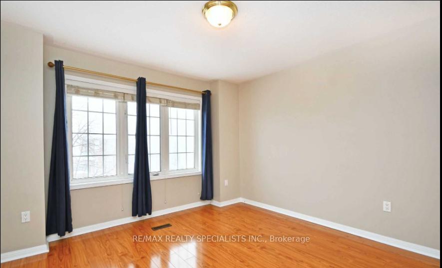 Photo 7 of Unit MAIN & 2ND FLOOR, 8 Leagate Street, Brampton, Fletcher's Meadow — HOMEH
