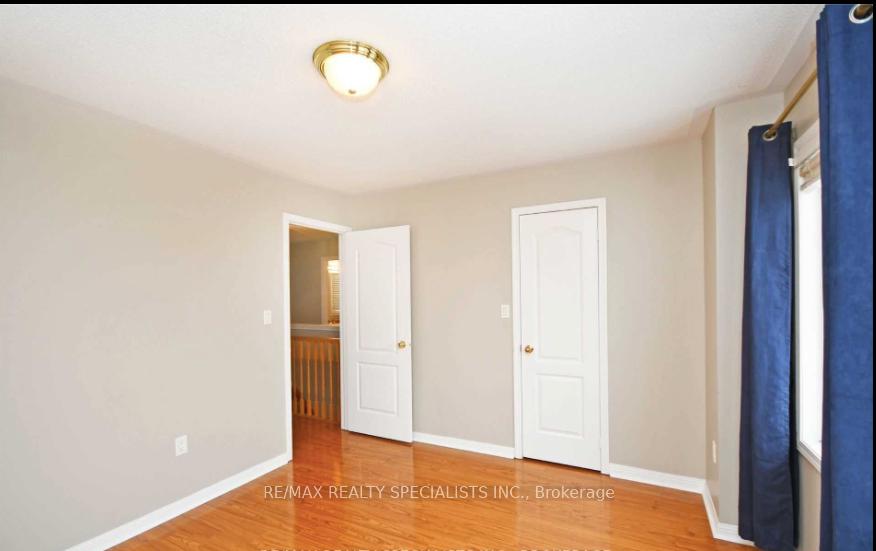 Photo 5 of Unit MAIN & 2ND FLOOR, 8 Leagate Street, Brampton, Fletcher's Meadow — HOMEH
