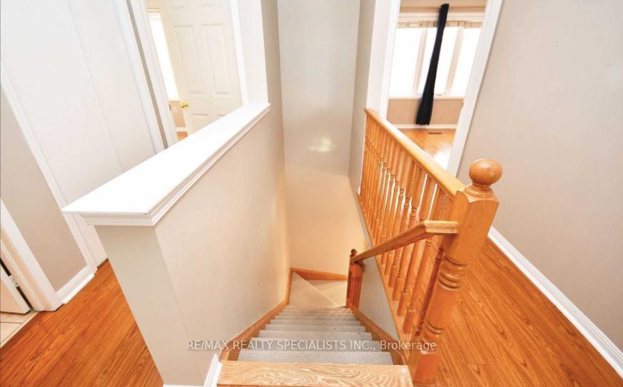 Photo 10 of Unit MAIN & 2ND FLOOR, 8 Leagate Street, Brampton, Fletcher's Meadow — HOMEH