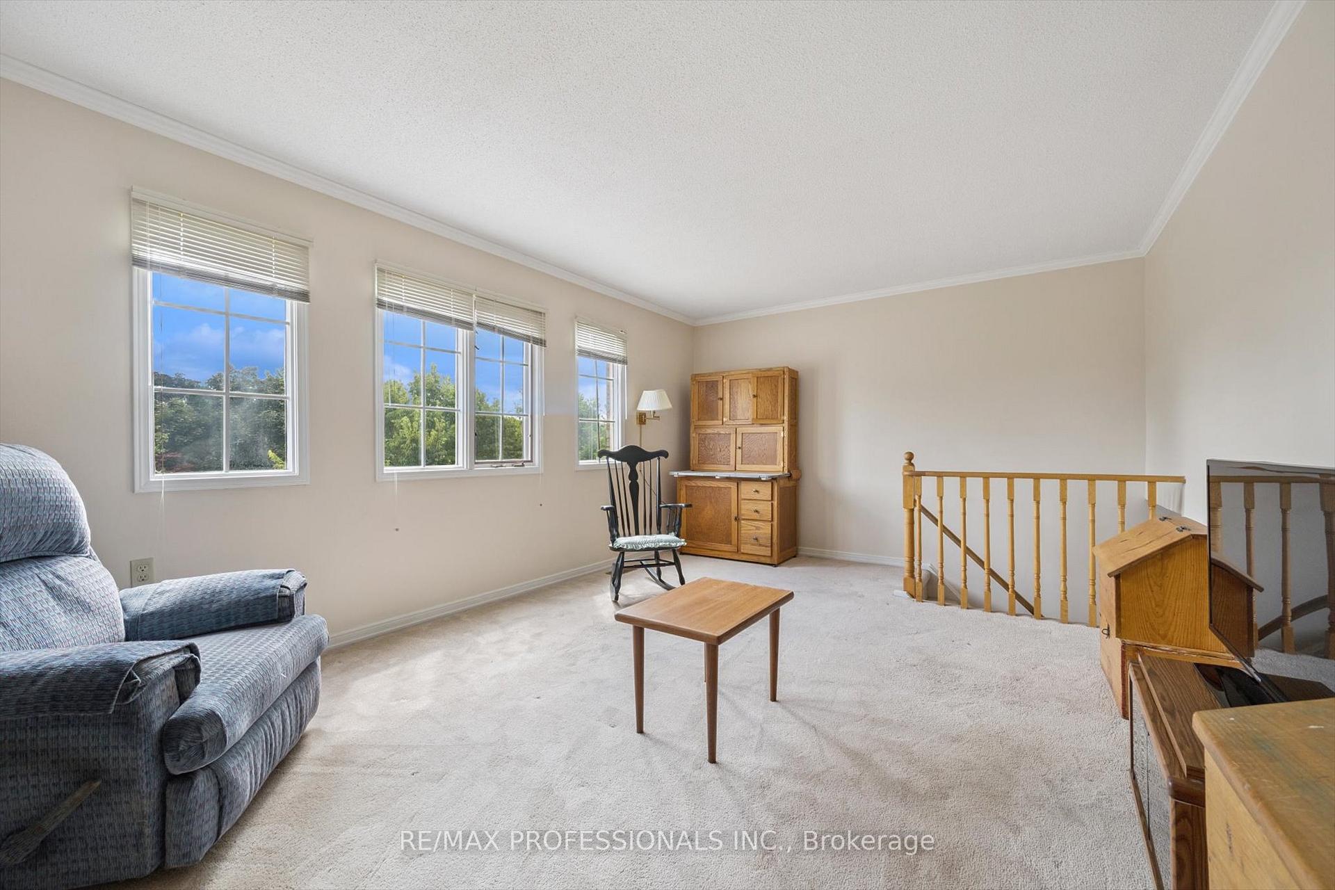 Photo 18 of 26 Killarney Court, Brampton, Heart Lake East — HOMEH