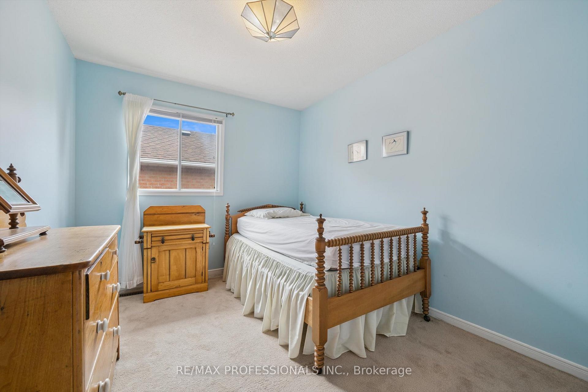 Photo 25 of 26 Killarney Court, Brampton, Heart Lake East — HOMEH