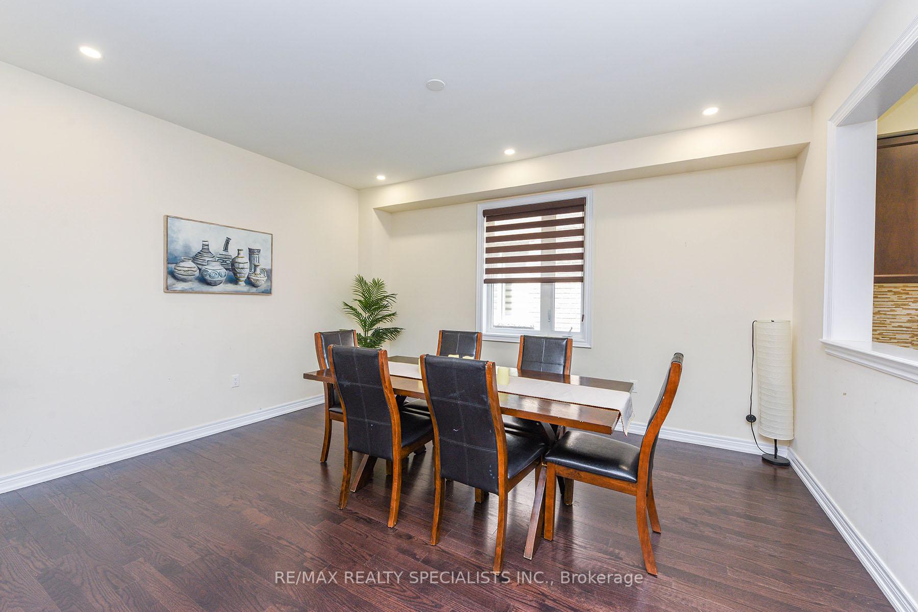 Photo 10 of 27 Glacier Road, Brampton, Credit Valley — HOMEH