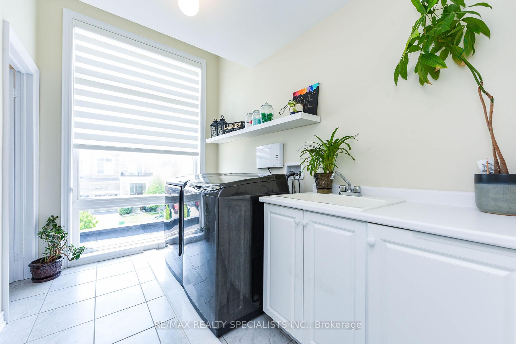 Photo 21 of 27 Glacier Road, Brampton, Credit Valley — HOMEH
